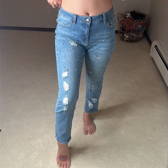 Velvet Heart: Jayden Slim Girlfriend Distressed Studded Crop Jeans - Picture 1 of 11